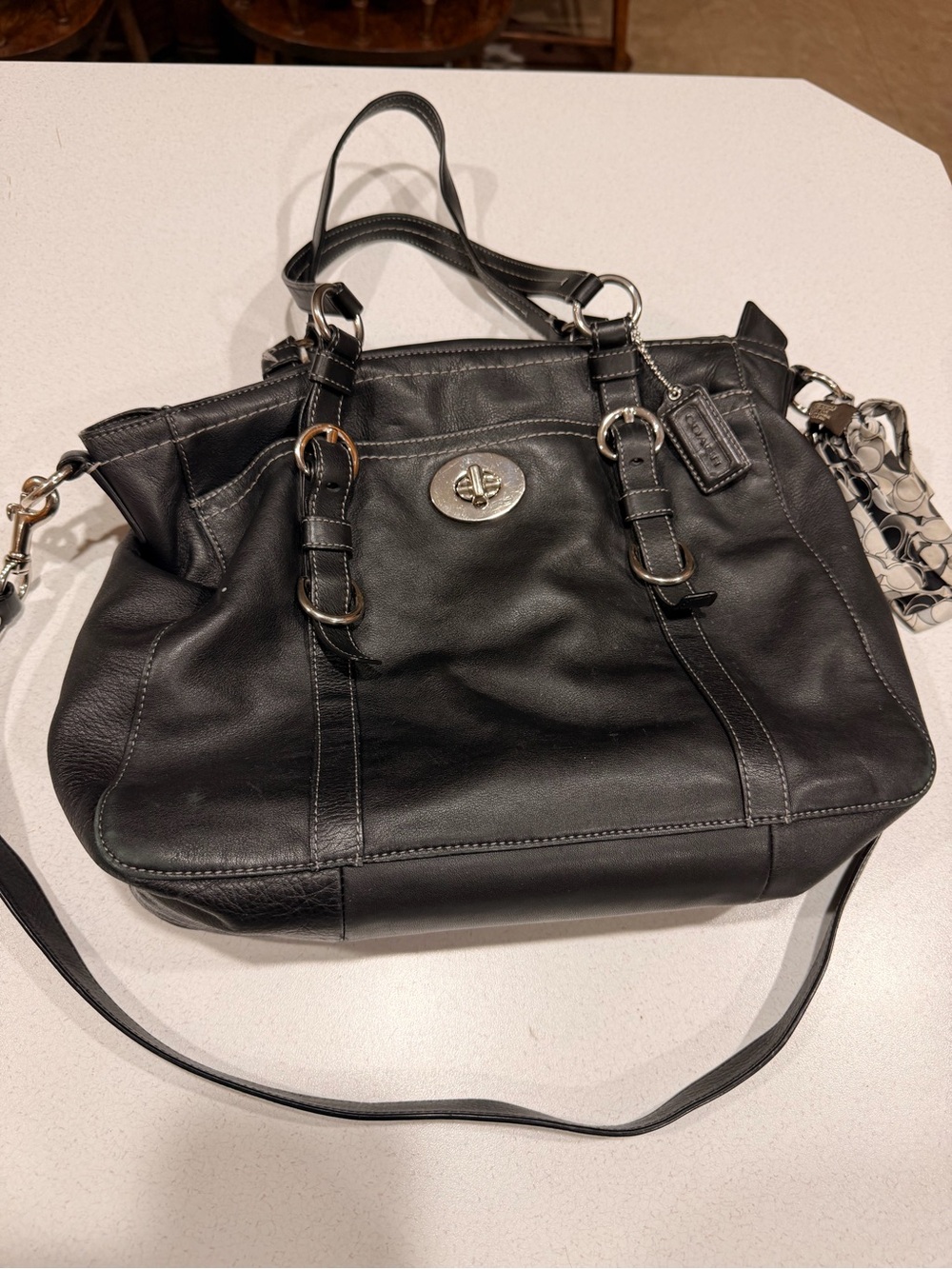 Coach Black Leather Shoulder Bag with Turnlock